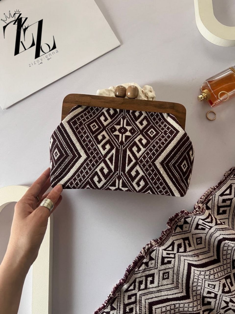 Holzrahmen Clutch – Nepali – Boho Style Bag | ZIZOVIENNA